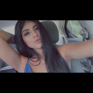 Meet your Posher, Olivia